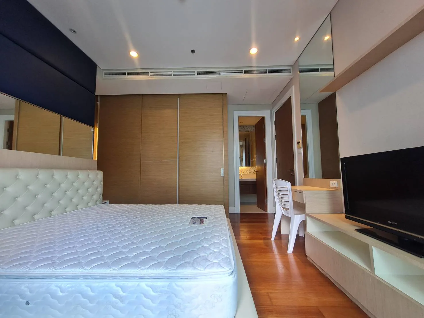 Property photos for Bright Sukhumvit 24