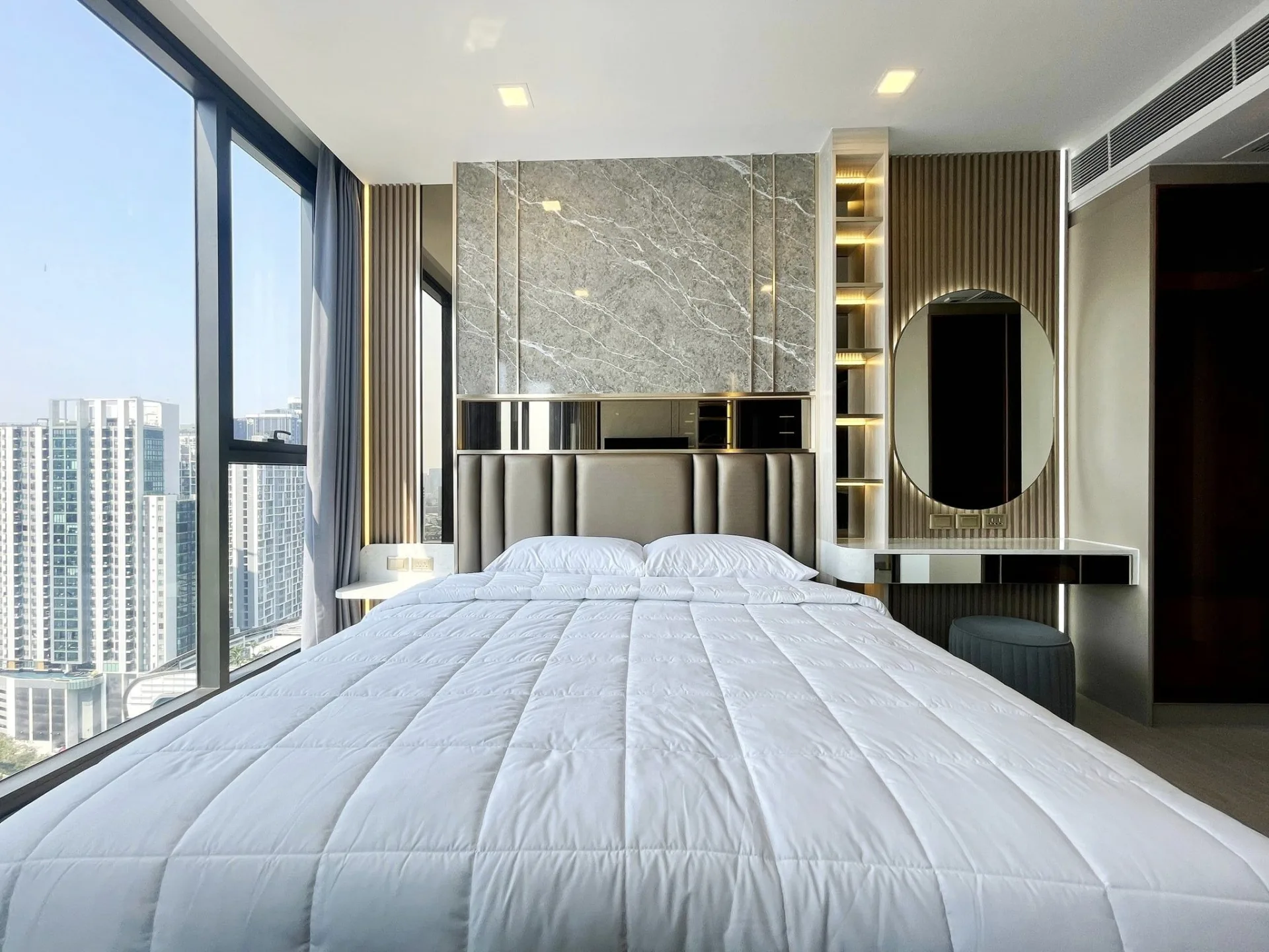 Property photos for One 9 Five Asoke - Rama 9