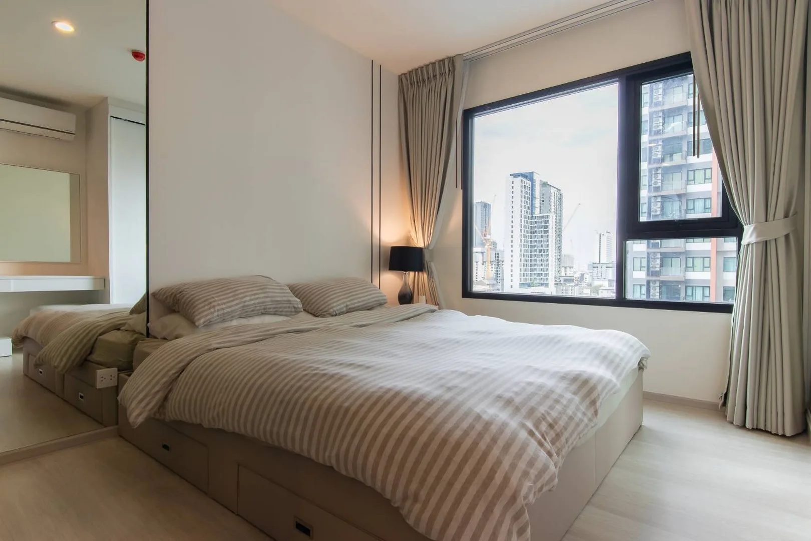 Property photos for Life Asoke