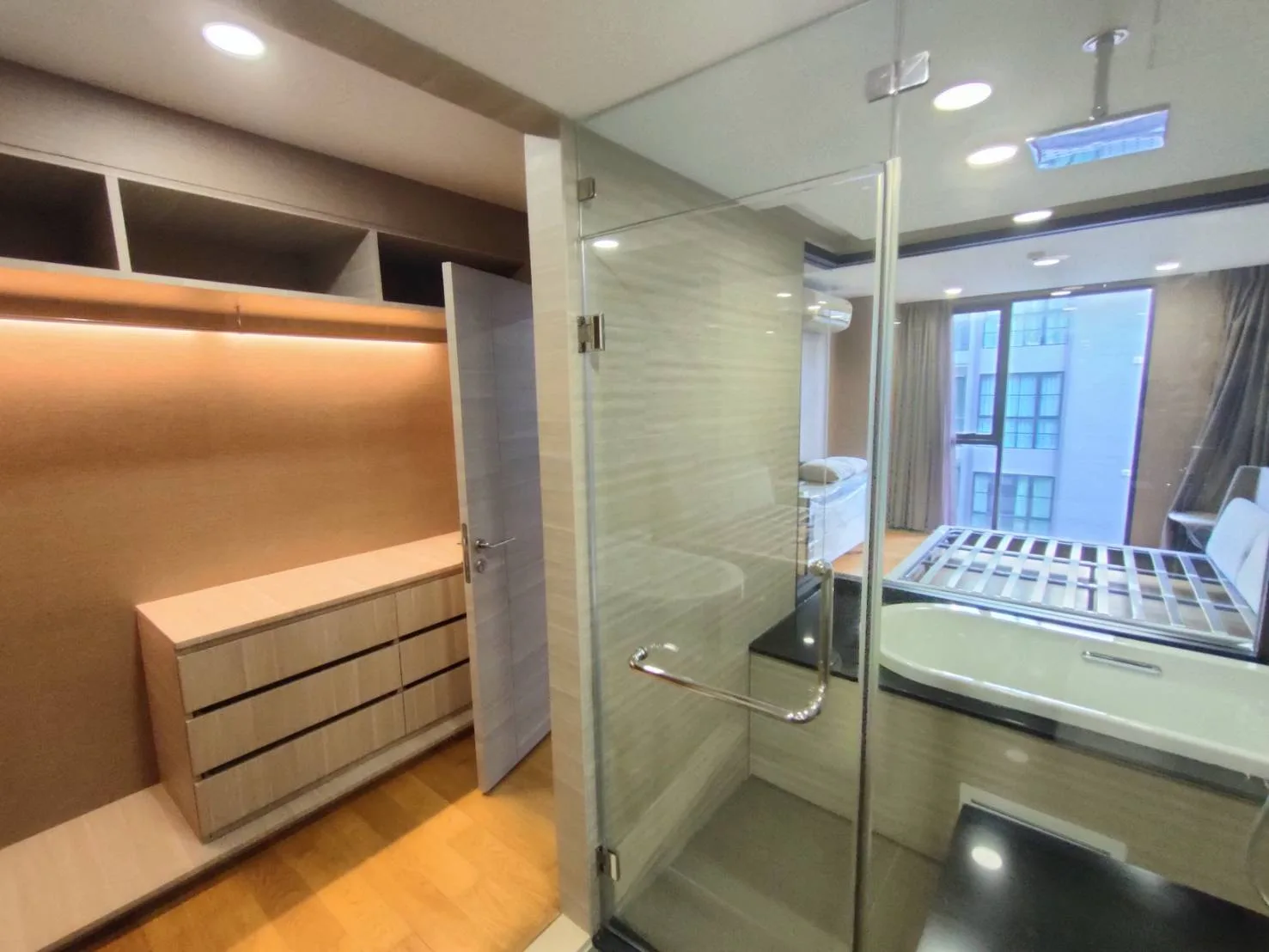 Property photos for Klass Condo Langsuan