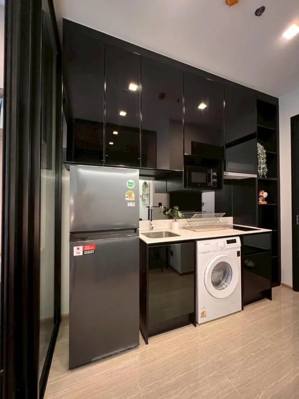 Property photos for Noble Around Ari