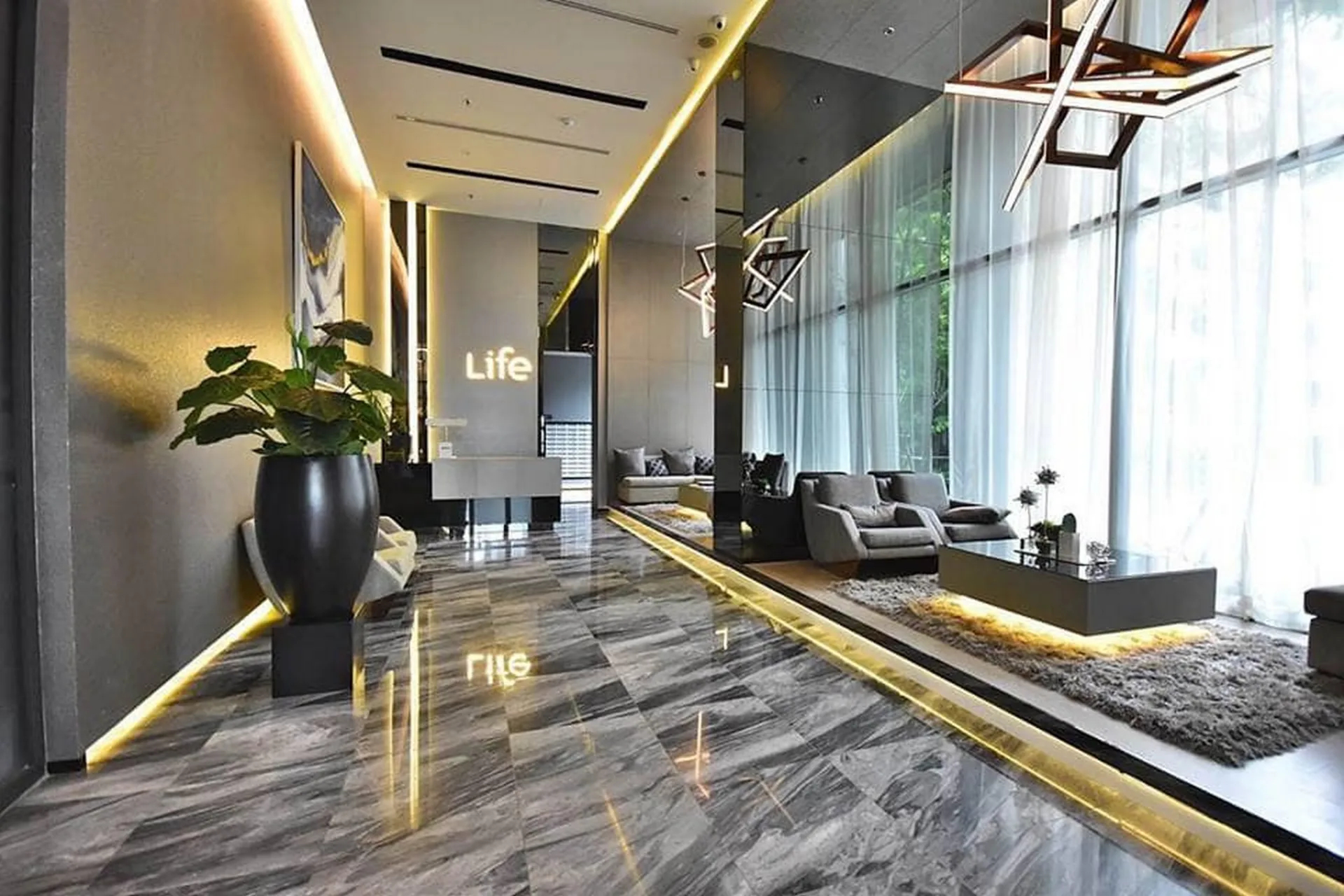 Property photos for Life Sukhumvit 48