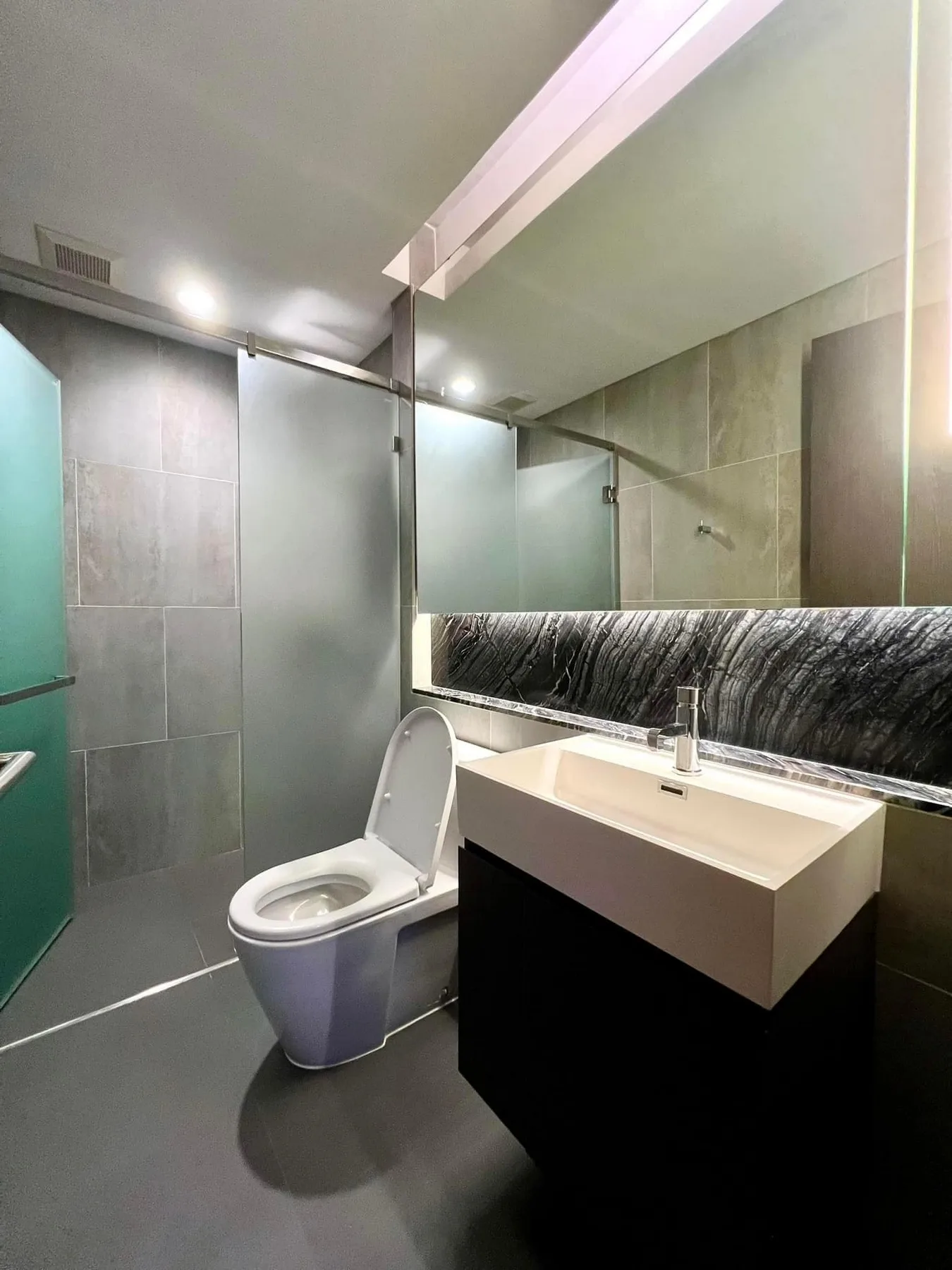 Property photos for The Lumpini 24