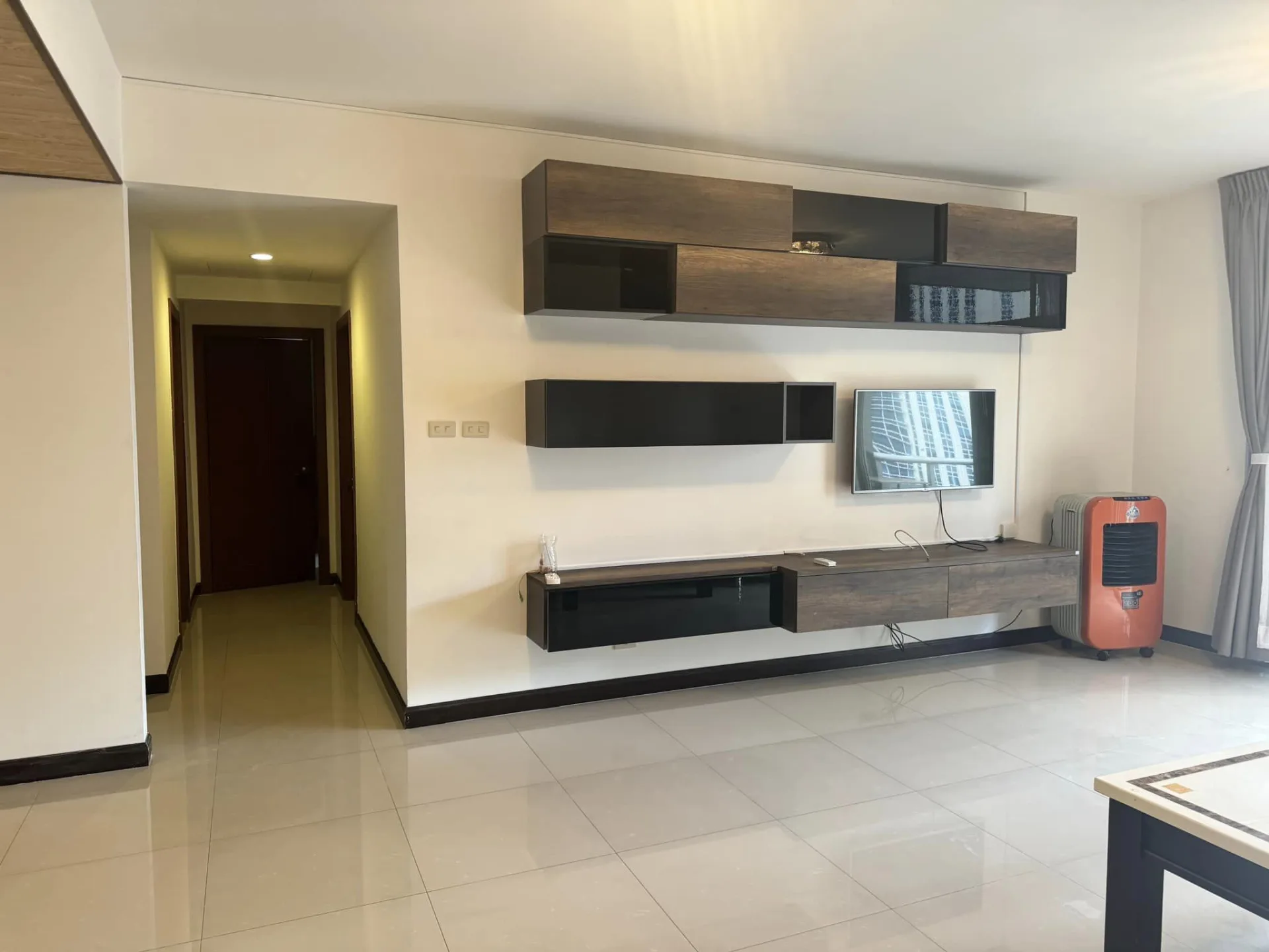 Property photos for All Season Mansion