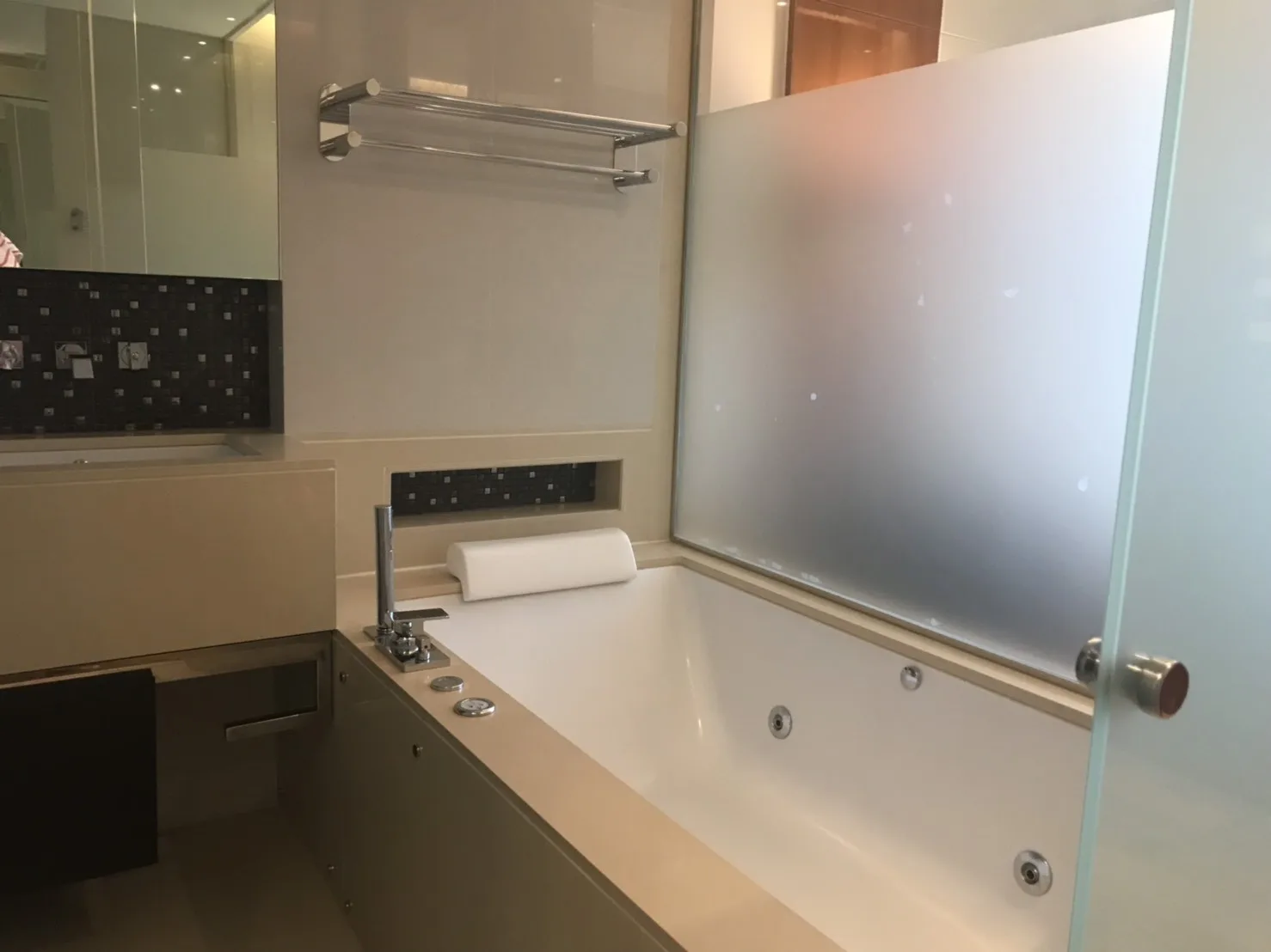 Property photos for The Address Sukhumvit 28
