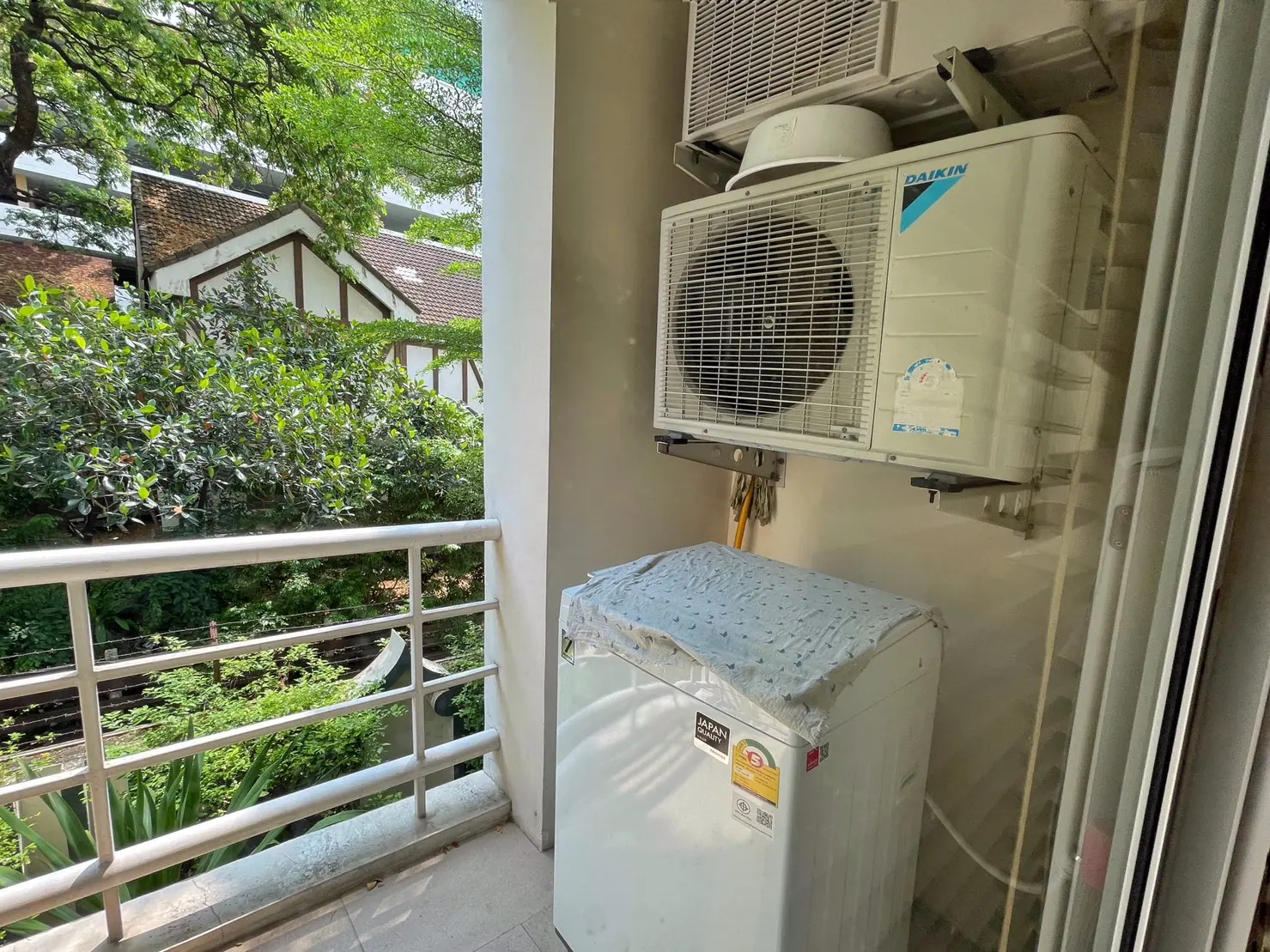 Property photos for The Amethyst Sukhumvit 39