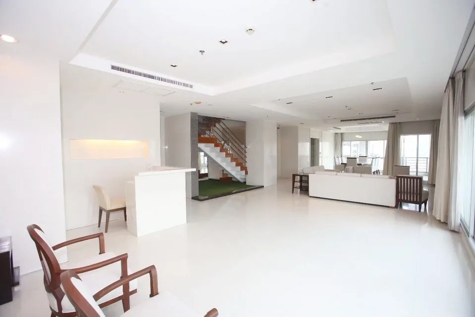 Property photos for Royal Residence Park