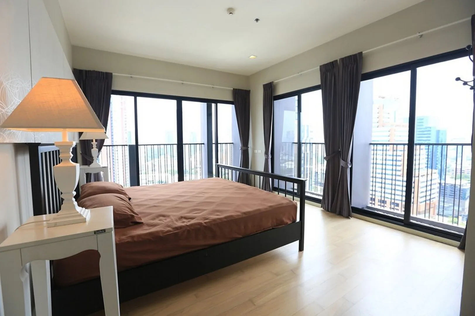 Property photos for Noble Reveal