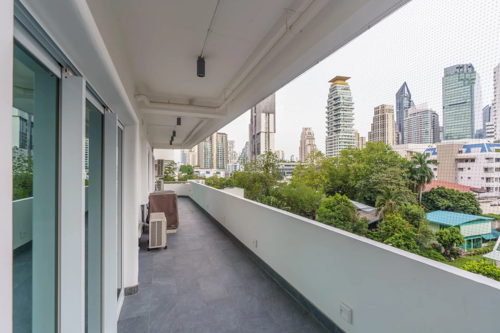 Property photos for 33 Tower
