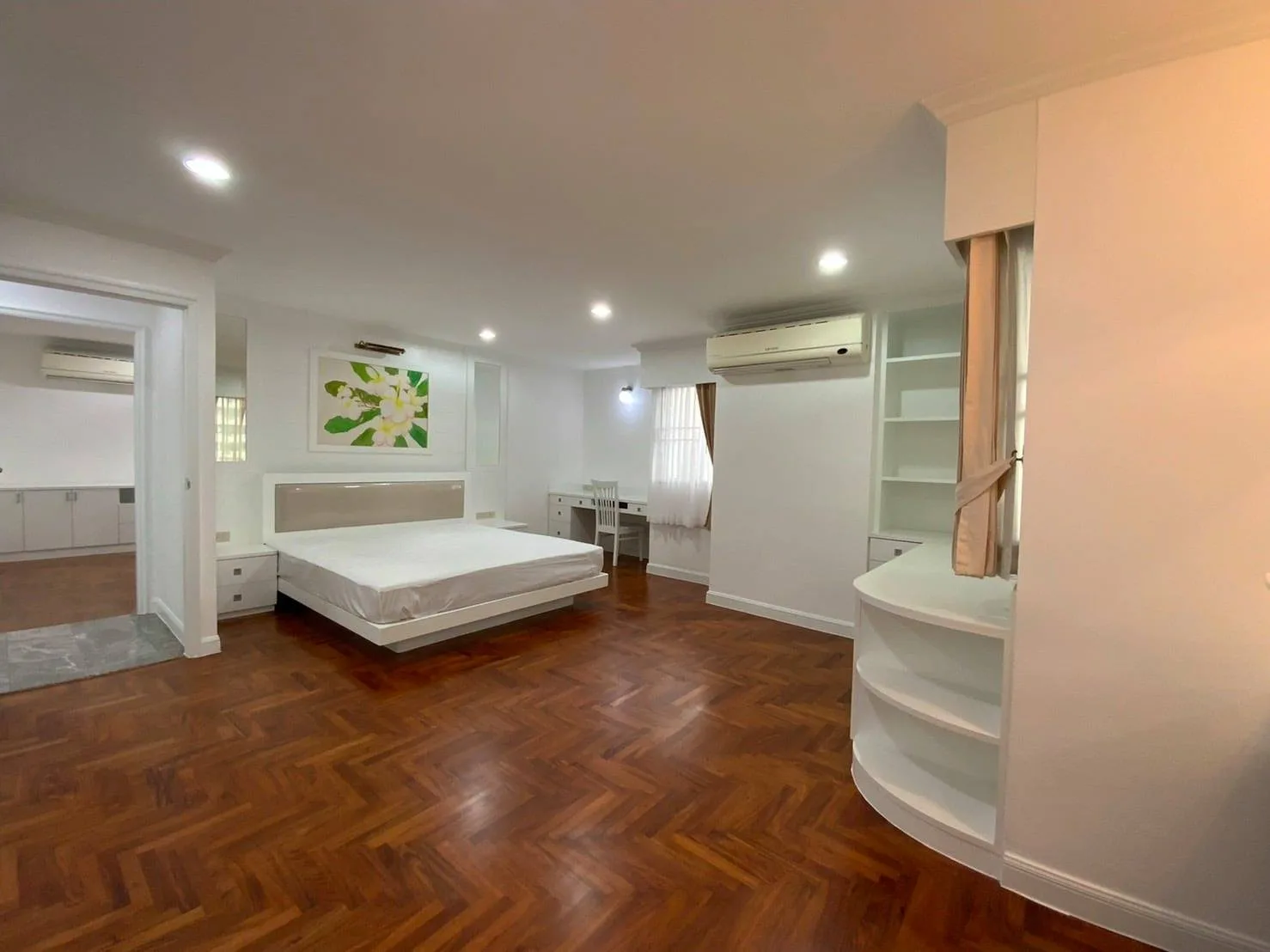 Property photos for Regent On The Park 3