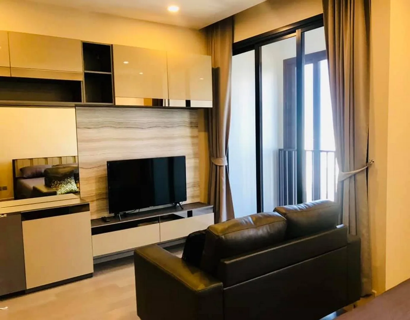 Property photos for Ashton Asoke