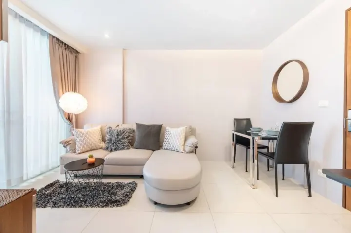 Property photos for Beverly 33