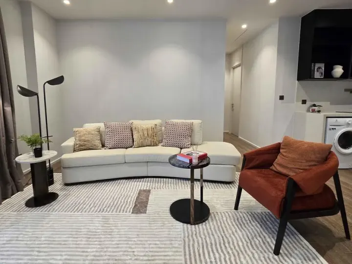 Property photos for Muniq Langsuan