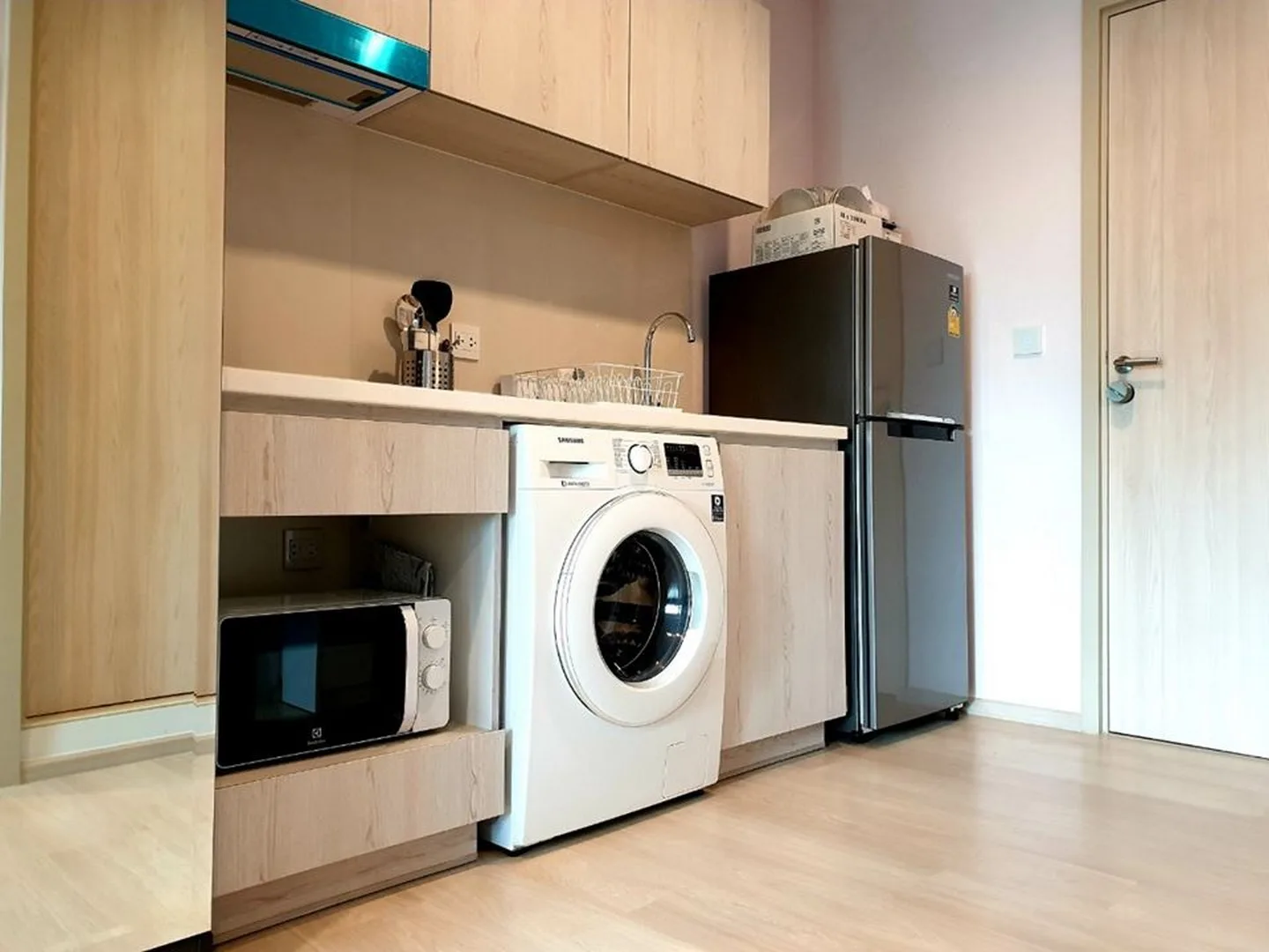 Property photos for Life One Wireless