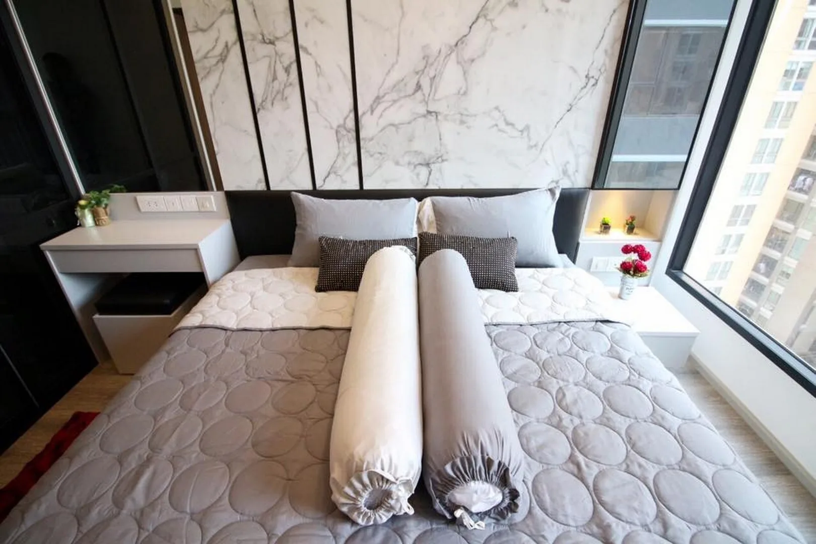 Property photos for Ideo Mobi Asoke