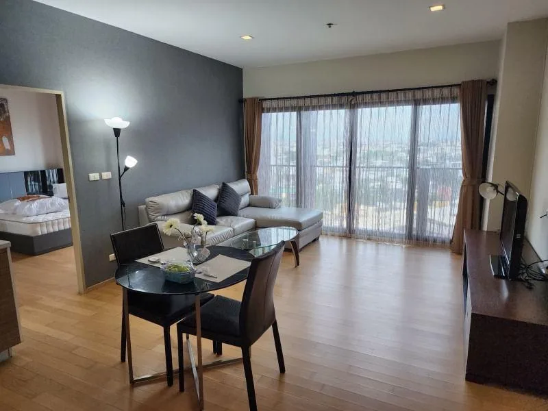 Property photos for Noble Reveal