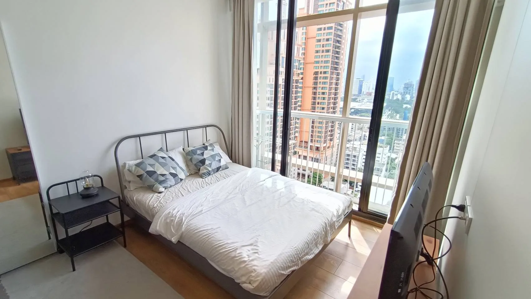 Property photos for Park Origin Phromphong