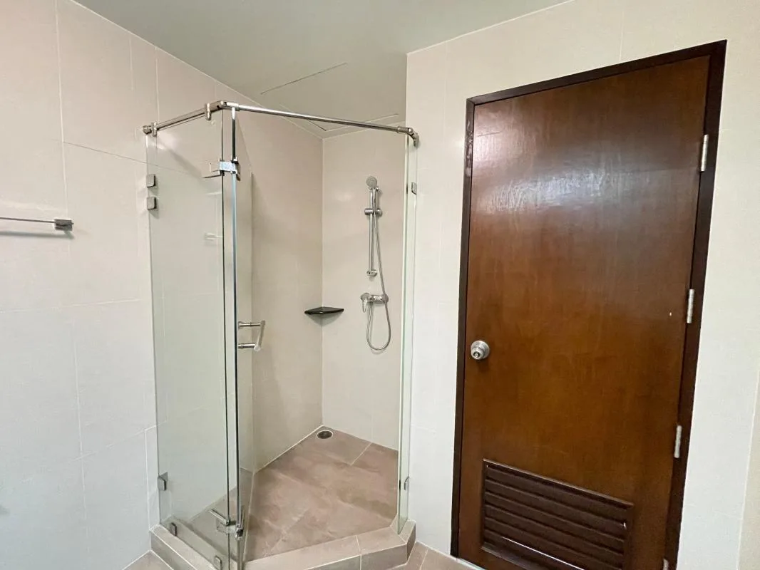Property photos for Y.o. Place