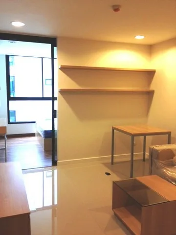 Property photos for Zenith Place Sukhumvit 42