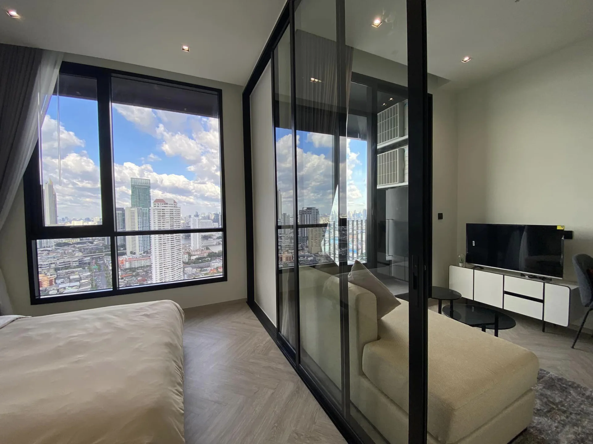 Property photos for Chapter Charoennakhorn-riverside