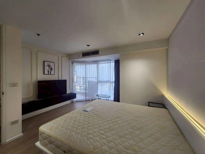 Property photos for The Waterford Diamond