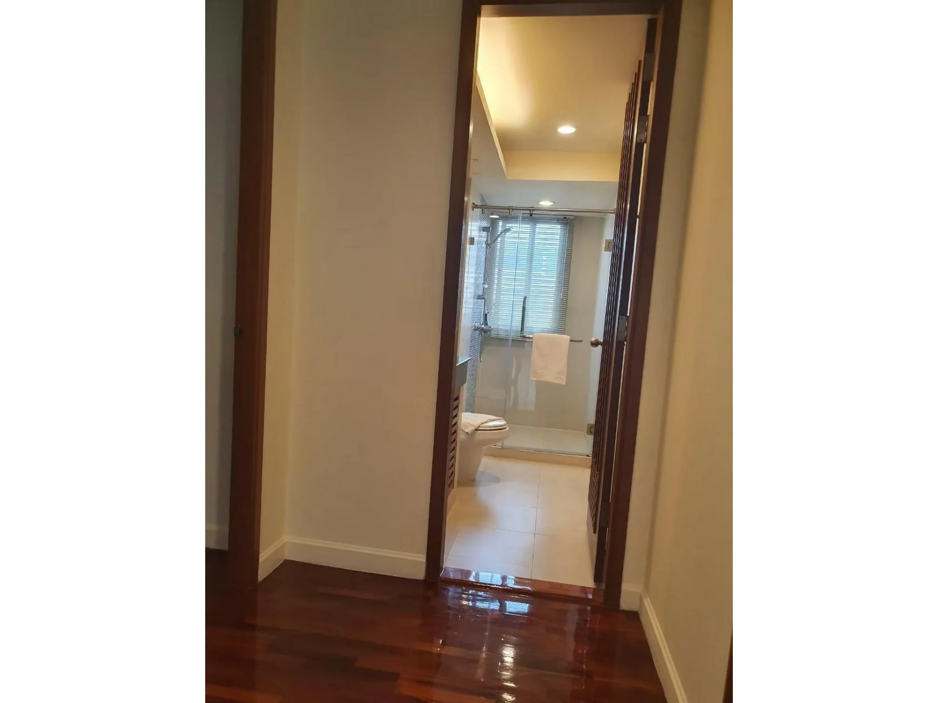 Property photos for Sathorn Gallery Residences