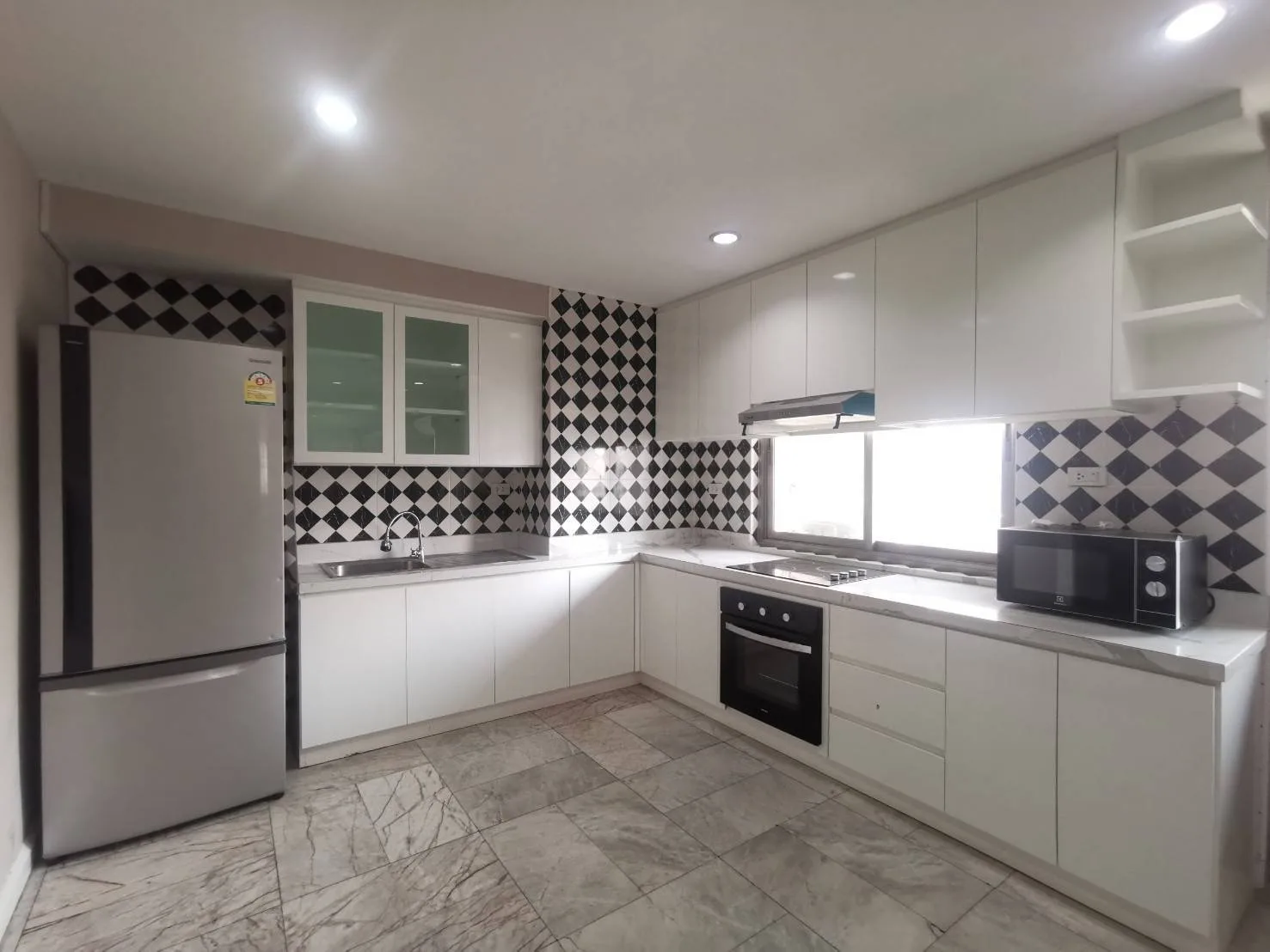 Property photos for Royal Castle