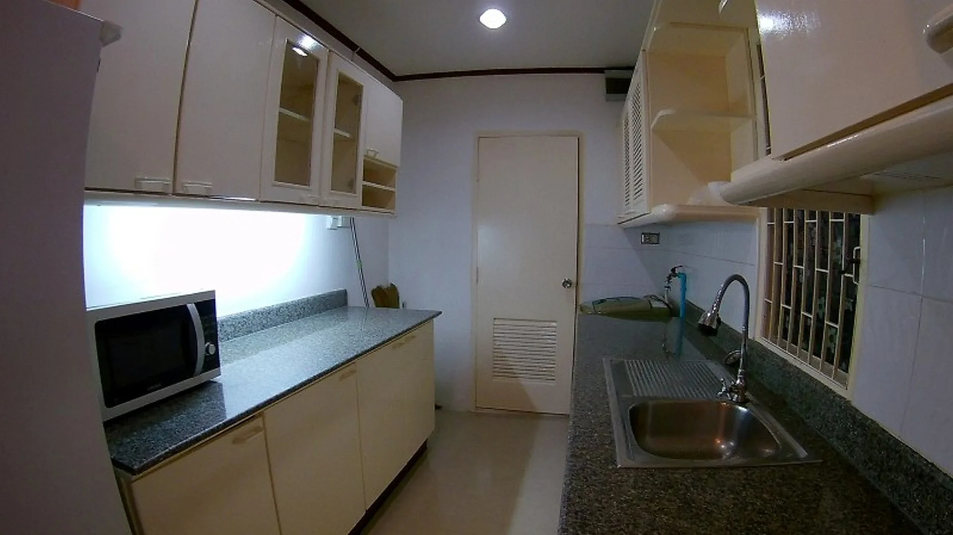 Property photos for Saranjai Mansion