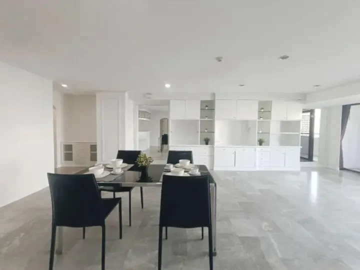 Property photos for The Waterford Diamond