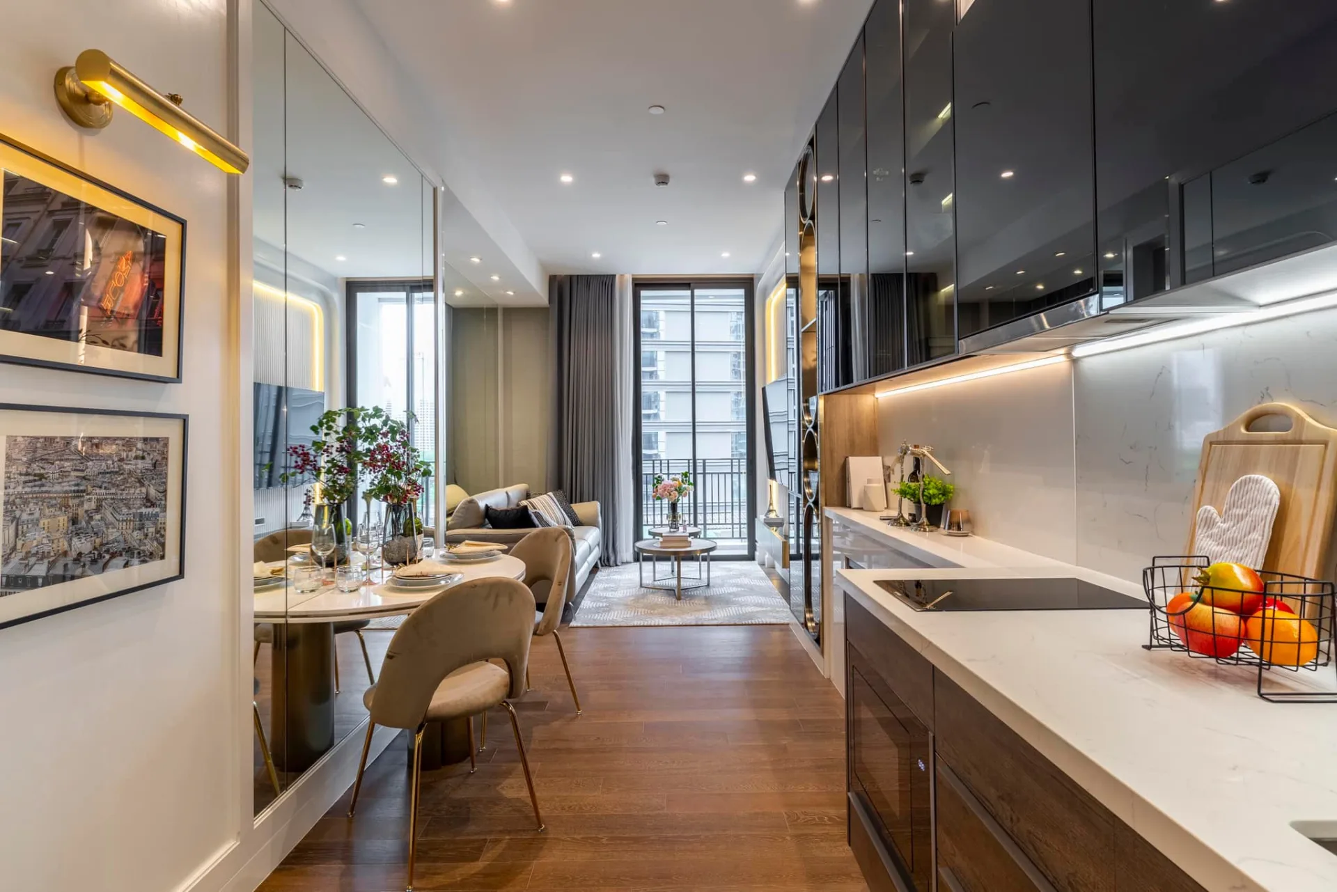 Property photos for Muniq Langsuan