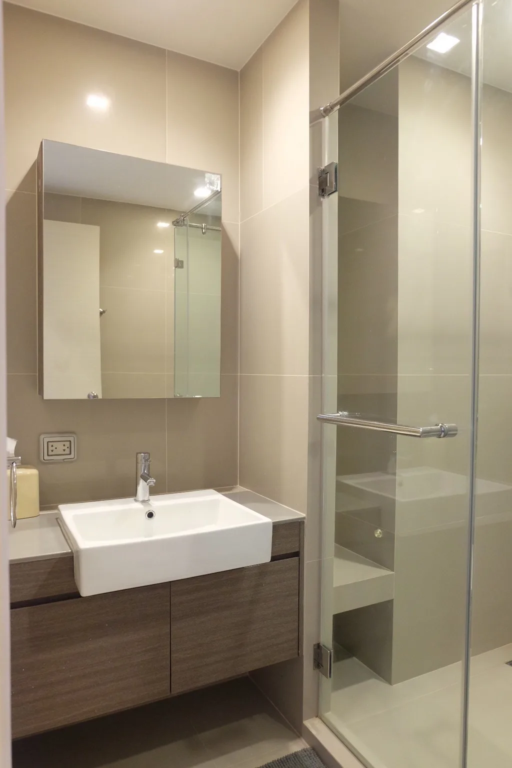 Property photos for Quinn Condo Ratchada