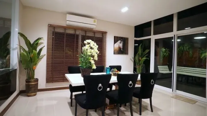 Property photos for Baan Ladawan Srinakarin