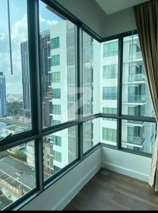 Property photos for The Room Sukhumvit 62