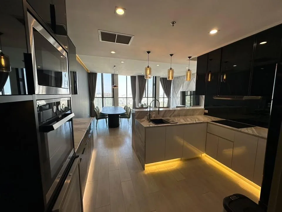 Property photos for Noble Ploenchit