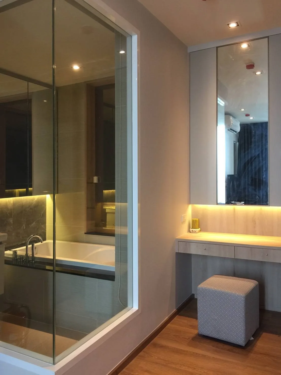 Property photos for Park Origin Phromphong