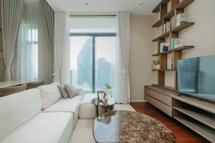 Property photos for The Diplomat 39
