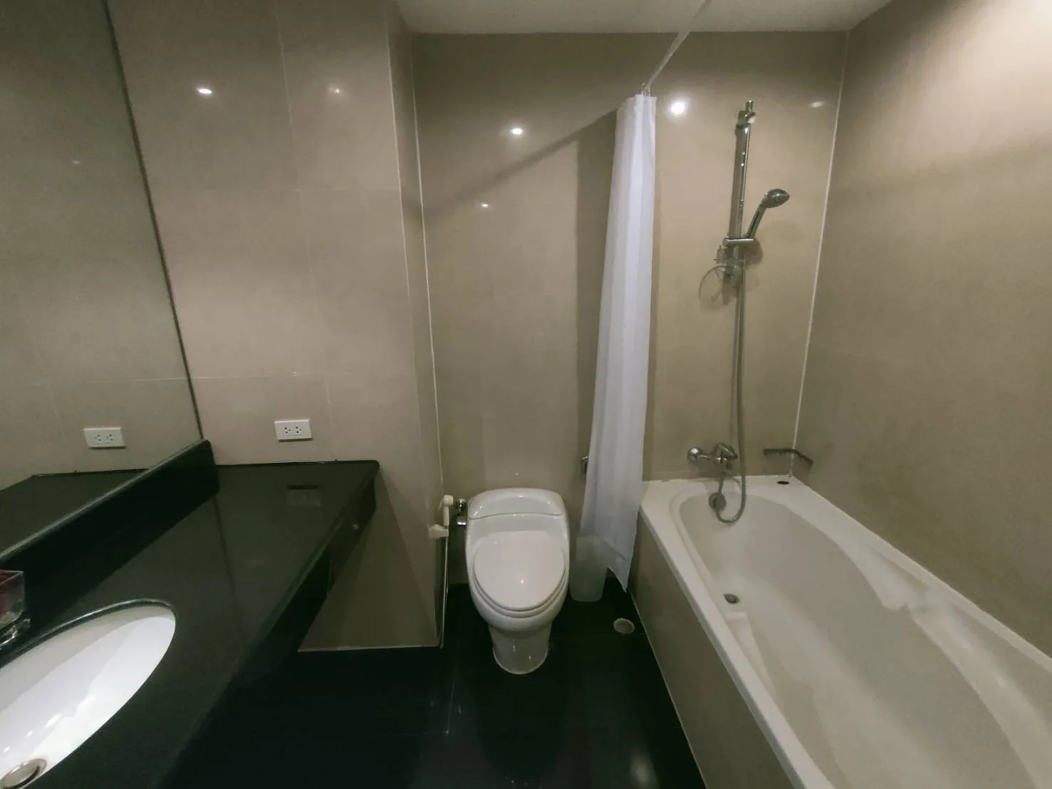 Property photos for Park View Mansion