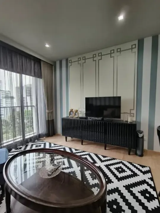 Property photos for Noble Refine