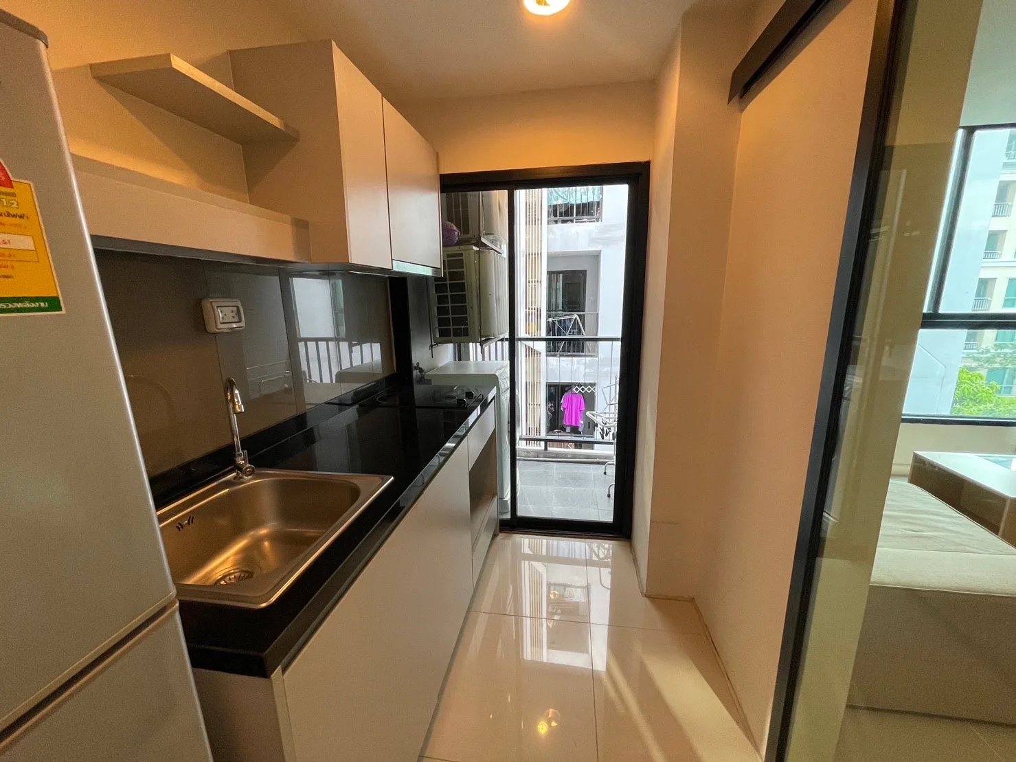 Property photos for Zenith Place Sukhumvit 42