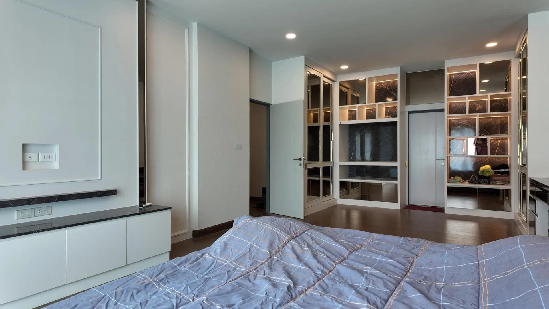 Property photos for The City Bangna Km.7