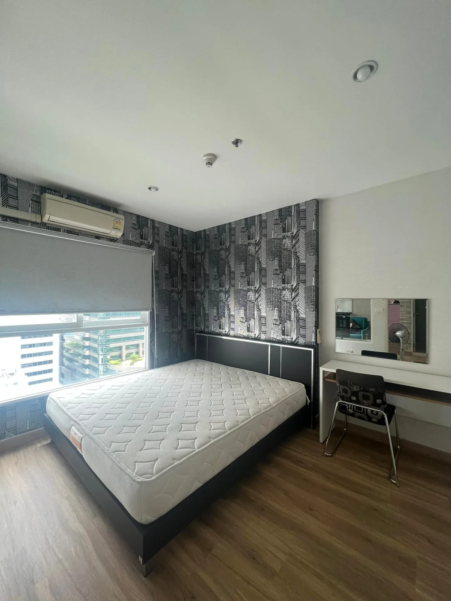 Property photos for The Parkland Grand Asoke - Phetchaburi