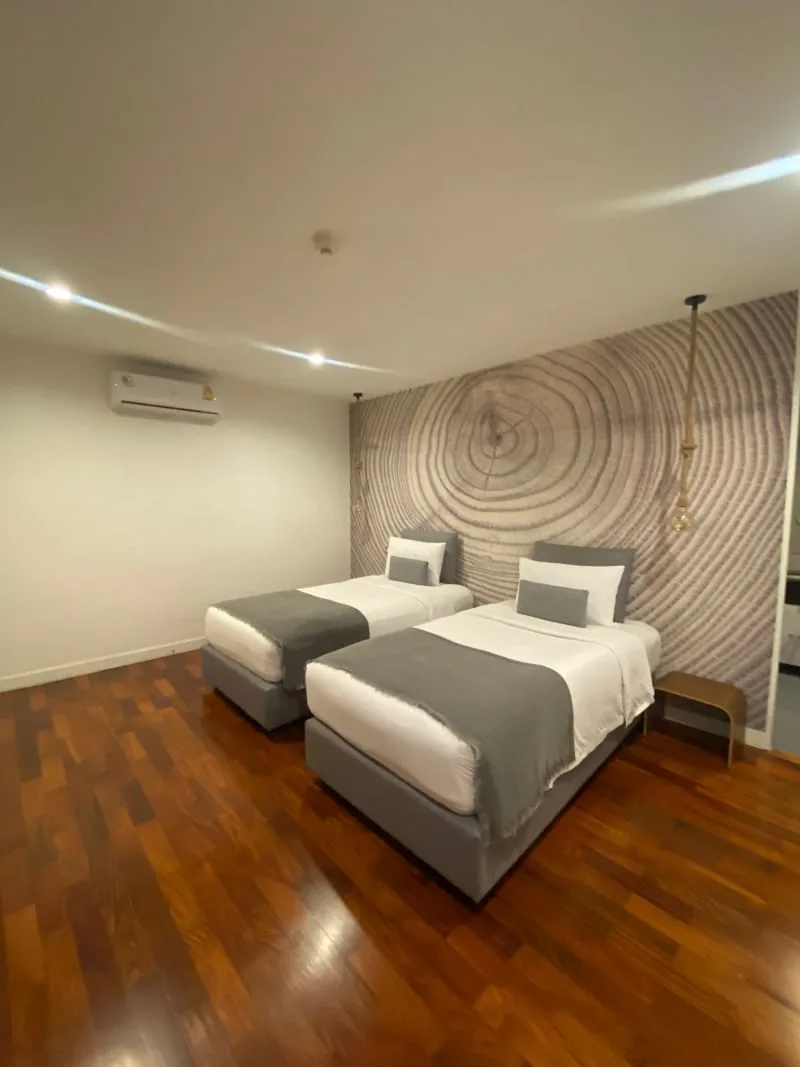 Property photos for Benviar Tonson Residence
