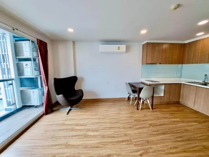 Property photos for Le Crique Sukhumvit 64/2