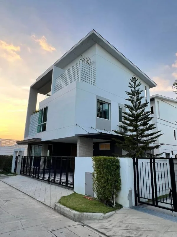 Property photos for Nirvana Absolute Krungthep Kreetha
