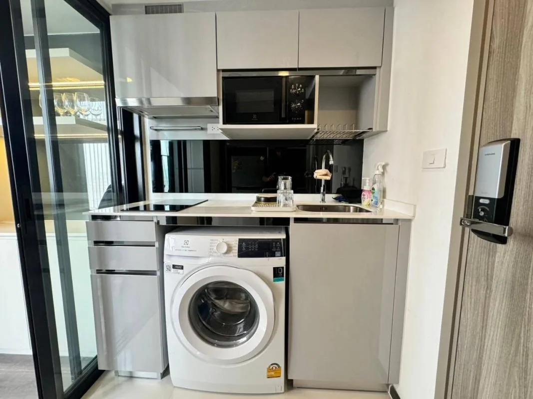 Property photos for Knightsbridge Space Ratchayothin