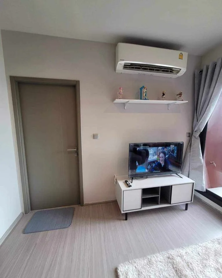 Property photos for Life Asoke Hype
