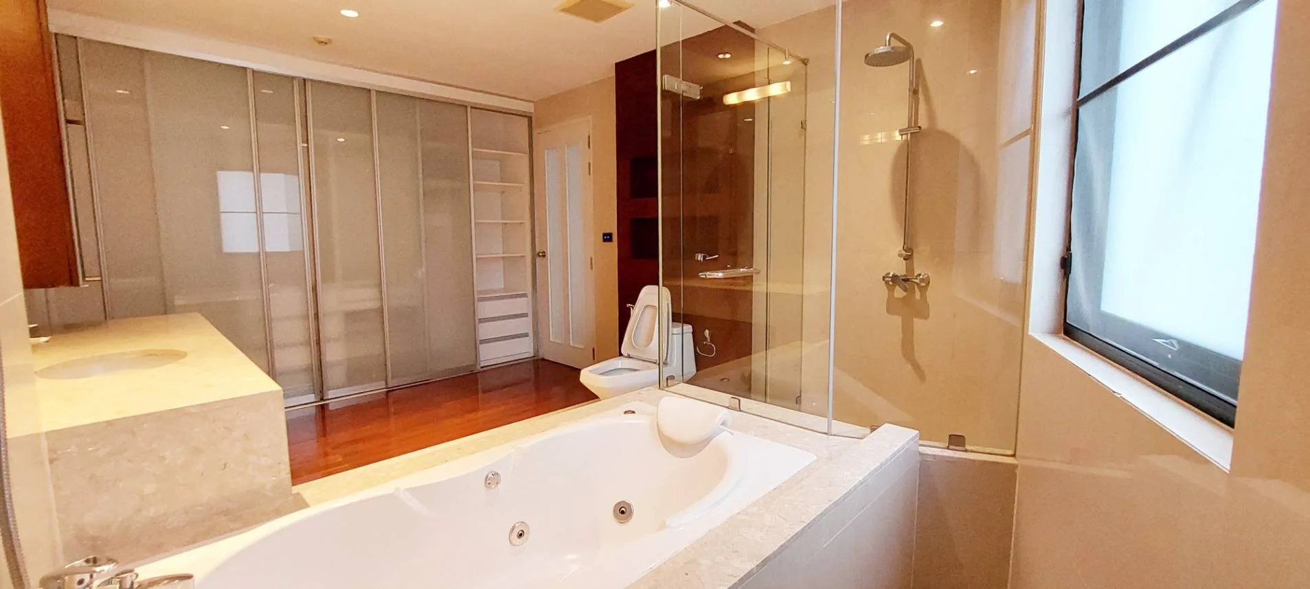 Property photos for Levara Residence