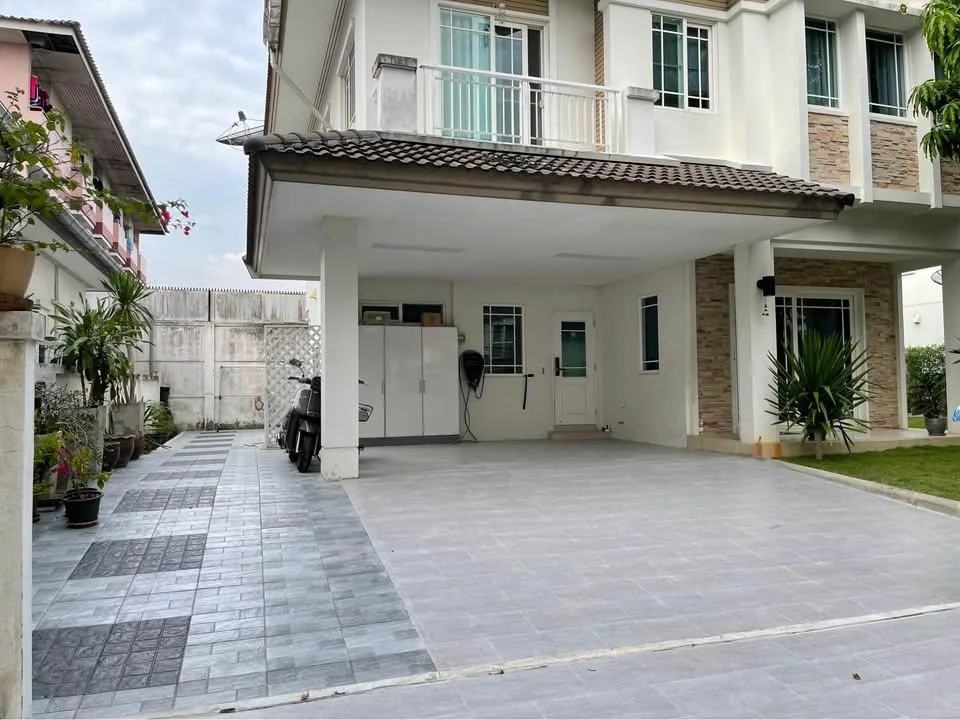 Property photos for Baan Manthana Rama 9 ??? Srinakarin