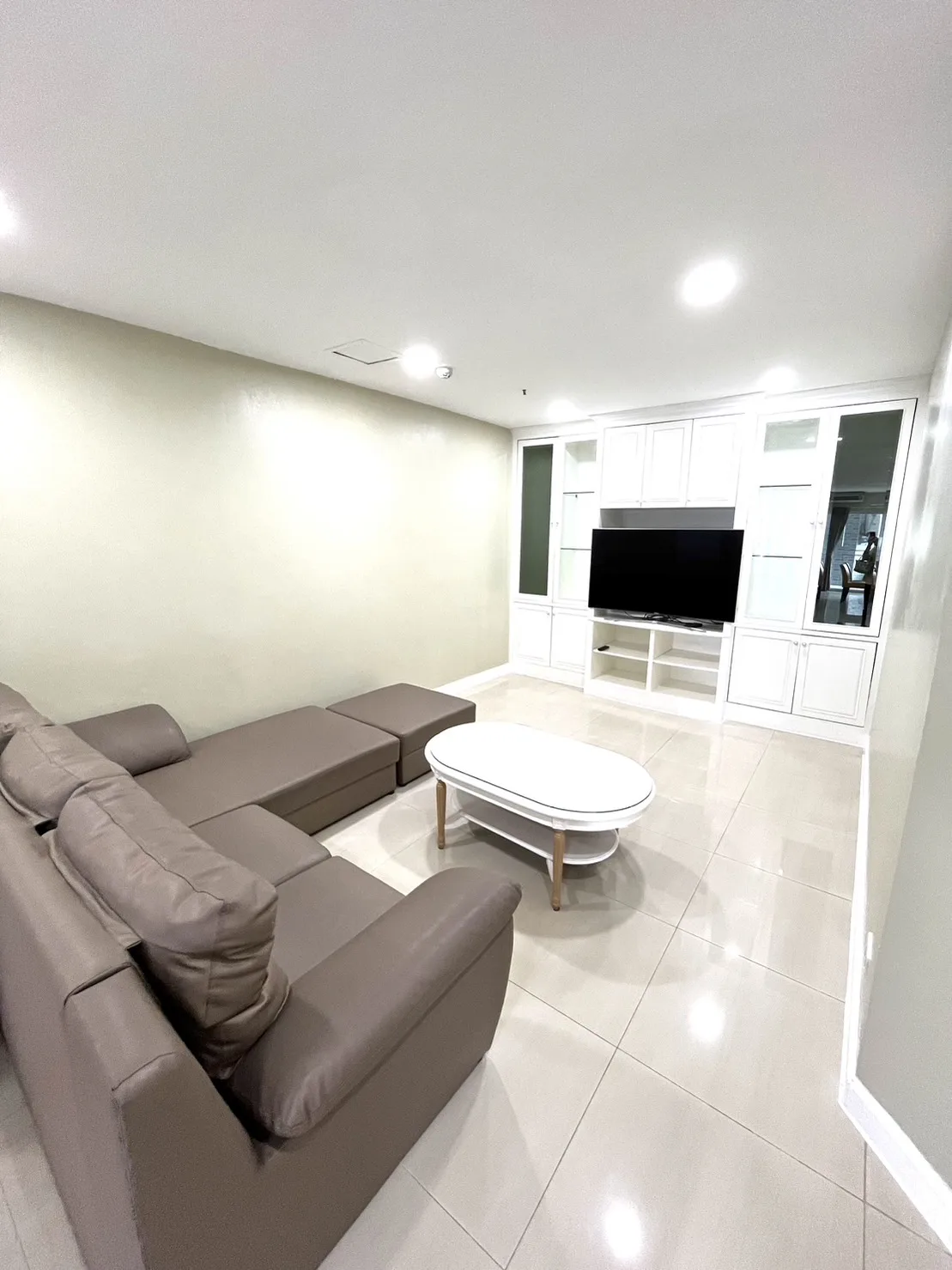 Property photos for Fifty Fifth Tower