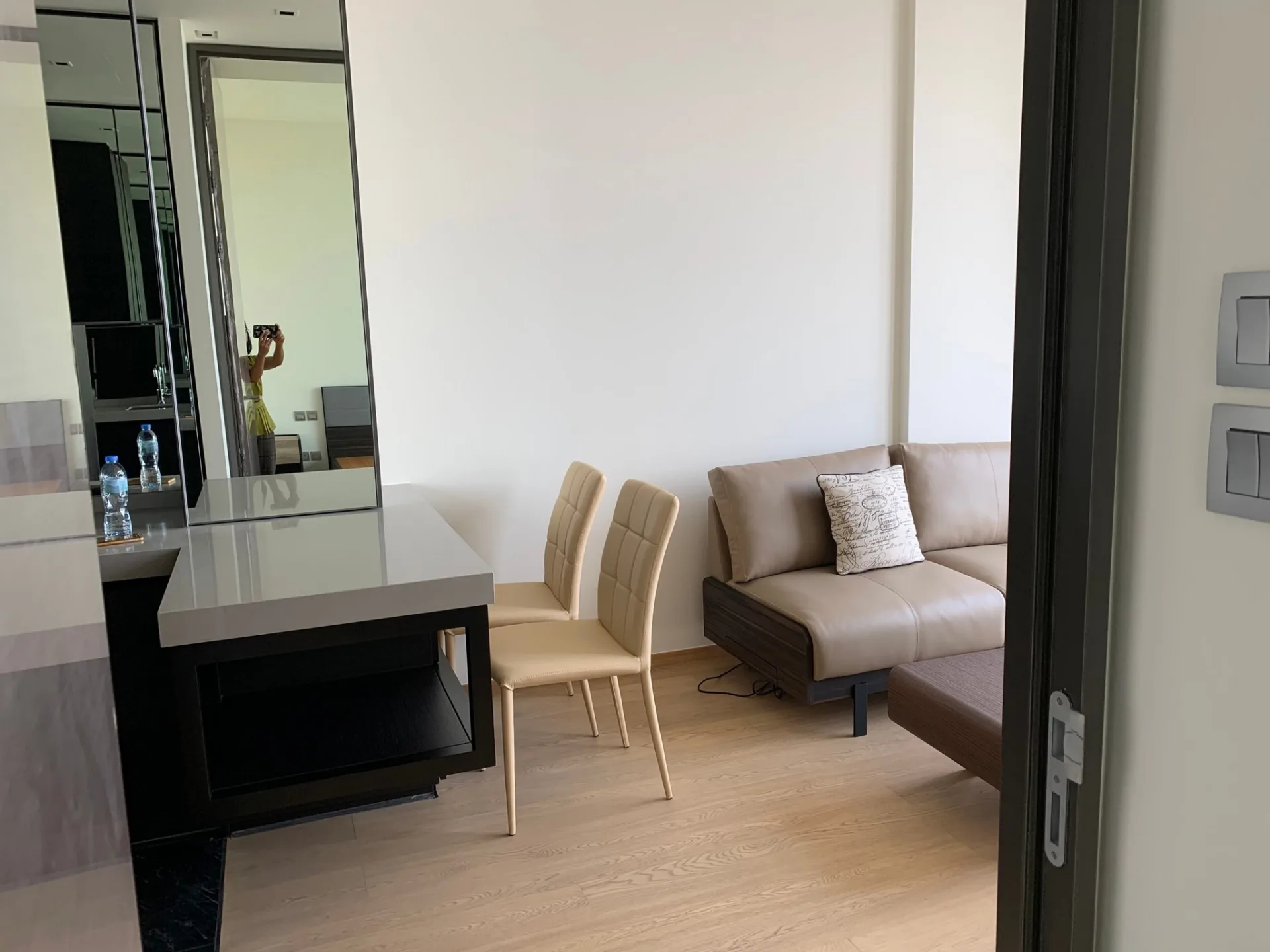 Property photos for 28 Chidlom
